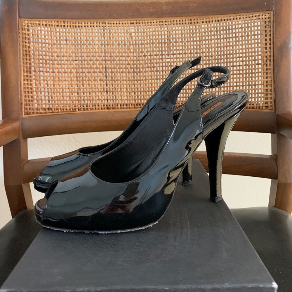 Via Spiga Peep Toe Pump